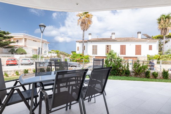 Современная вилла рядом с пляжем Муро