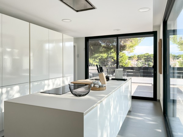 Modern and comfortable semi-detached villa in 80m from the beach Playa de Muro