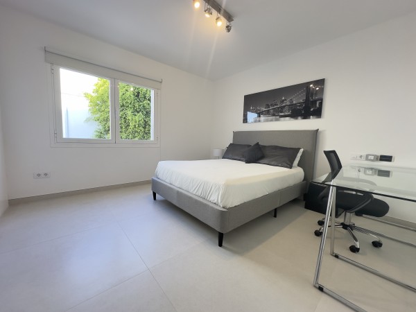 Mediterranean villa for 8 guests at 100m from the beach