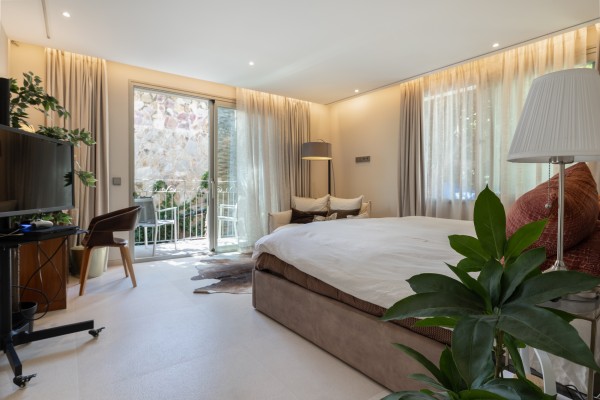 Charming Luxury Villa for Rent in Portals Nous