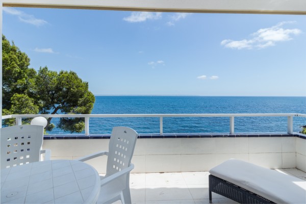 Piso con vistas al mar en venta  en Illetas