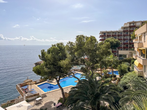 Piso con vistas al mar en venta  en Illetas