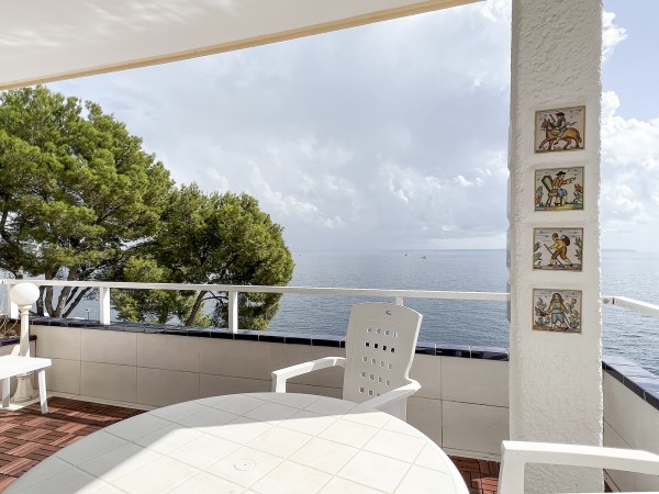 Piso con vistas al mar en venta  en Illetas