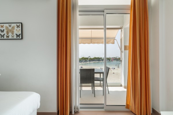 Piso vacacional con licencia ETV en 1a linea de la playa