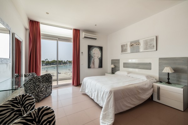 Piso vacacional con licencia ETV en 1a linea de la playa