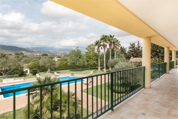 Gran finca vacacional con vistas a la Tramuntana cerca de Inca