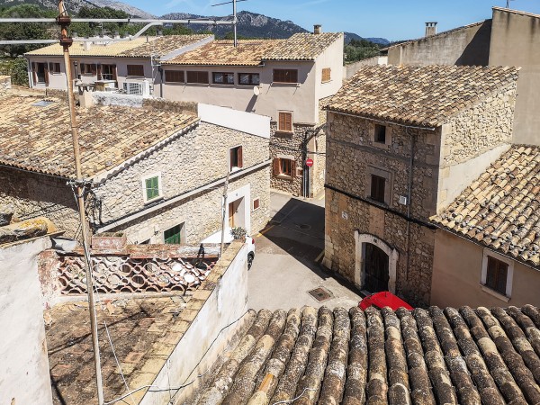 Casa tradicional de pueblo con vistas