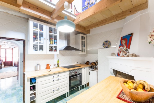 Casa tradicional de pueblo con vistas