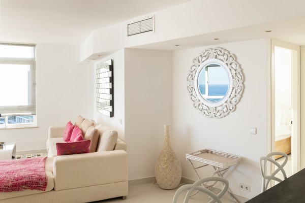 Espléndido apartamento con vistas al mar en primera línea de la zona más solicitada