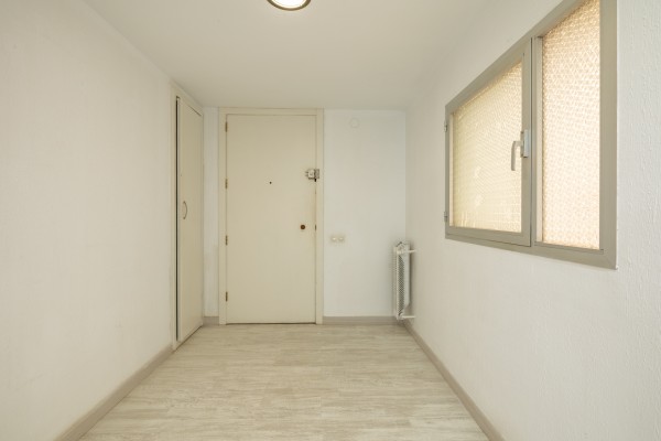 Piso con 4 habitaciones en venta en Portixol