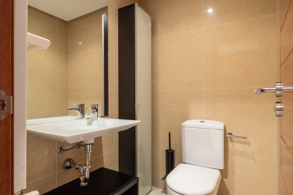 Planta baja con 4 habitaciones en venta en Sol de Mallorca