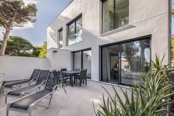 Casa pareada moderna con licencia ETV y a 50m de la playa