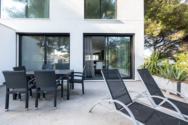 Casa pareada moderna con licencia ETV y a 50m de la playa