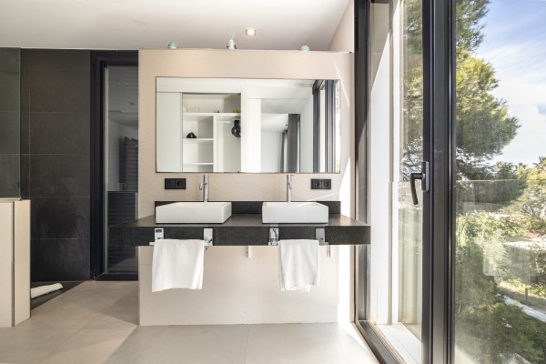 Casa pareada moderna con licencia ETV y a 50m de la playa