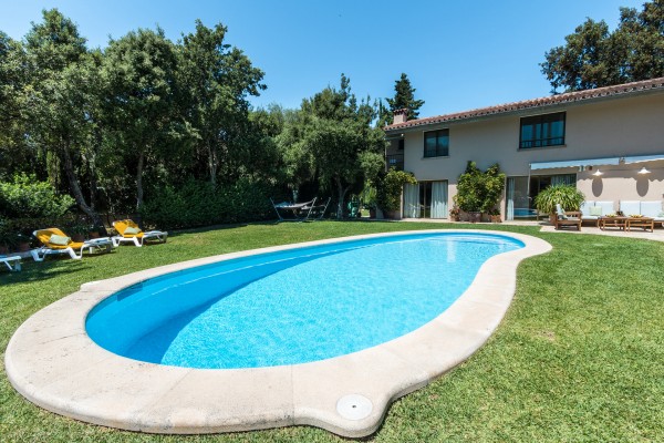 Casa vacacional con piscina cerca de Pollenca