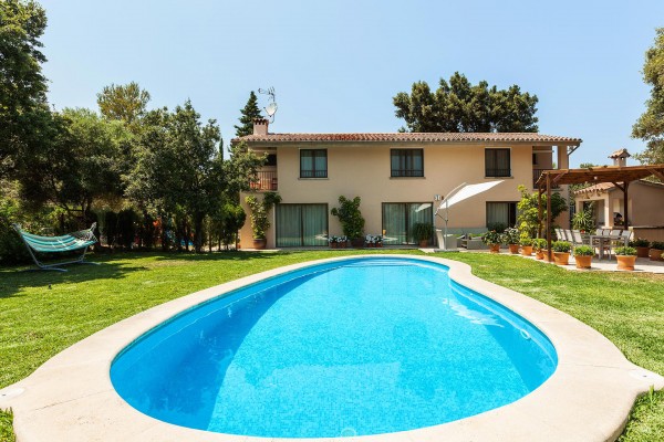Casa vacacional con piscina cerca de Pollenca