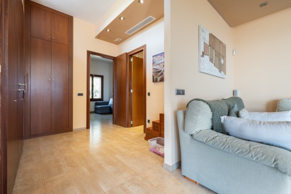 Modern villa with sea views in sought-after area