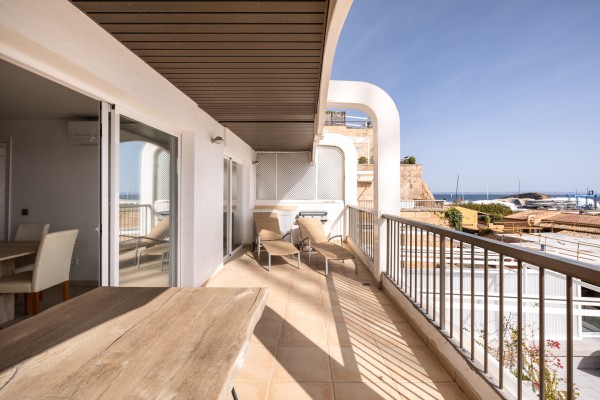 Precioso piso con vistas en primera línea de un prestigioso club náutico