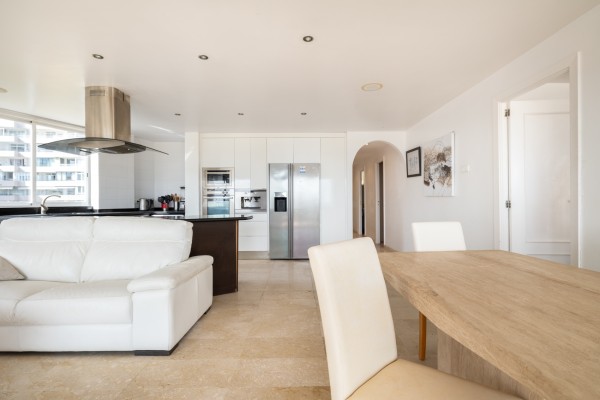 Precioso piso con vistas en primera línea de un prestigioso club náutico