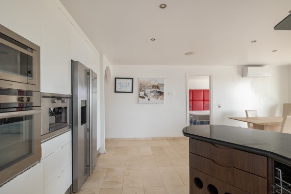 Precioso piso con vistas en primera línea de un prestigioso club náutico