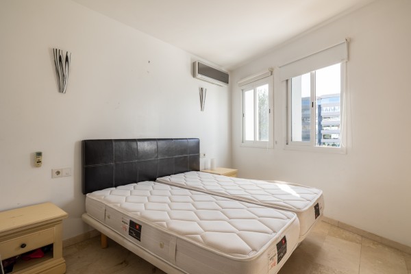 Precioso piso con vistas en primera línea de un prestigioso club náutico