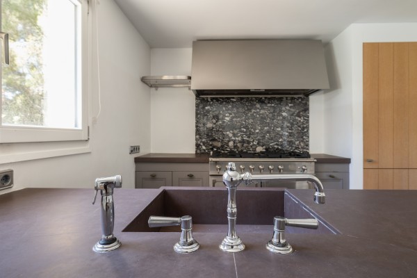 Villa with pool and large garage for several cars in Sol de Mallorca