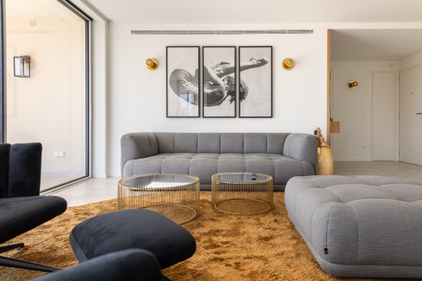 Ático vanguardista con piscina infinita y acabados exclusivos