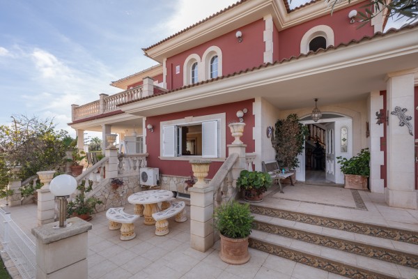 Villa impecable en el corazón de Bahía Grande, cerca del mar