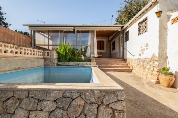 Urban Plot with Dual Access in Palma’s Coveted Génova Area