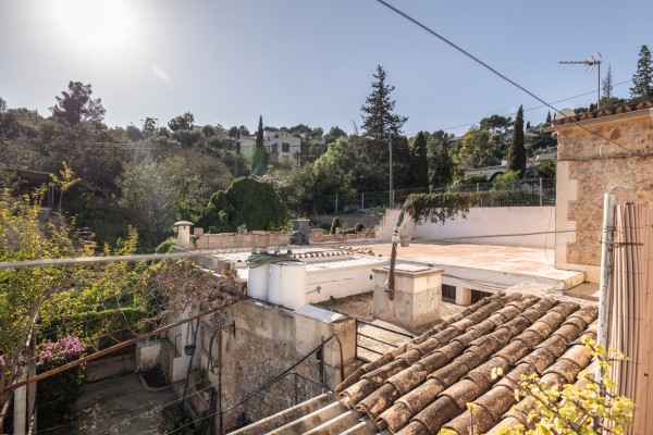 Urban Plot with Dual Access in Palma’s Coveted Génova Area