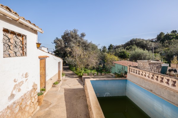 Urban Plot with Dual Access in Palma’s Coveted Génova Area