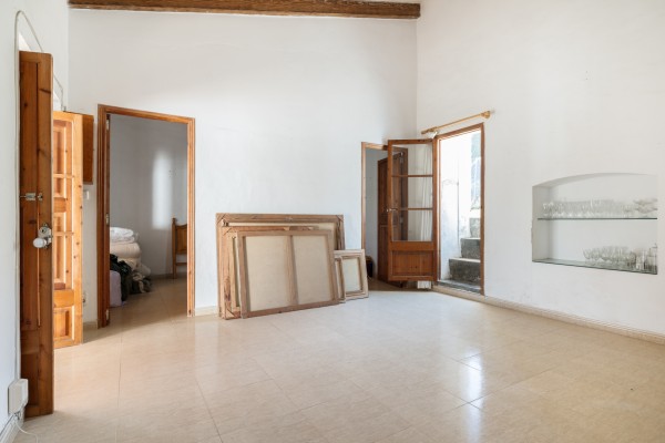 Urban Plot with Dual Access in Palma’s Coveted Génova Area