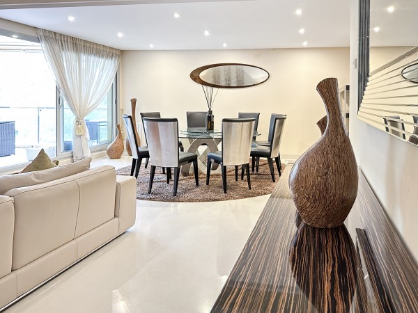Spacious 4-Bedroom Penthouse with Stunning Views in Sol de Mallorca
