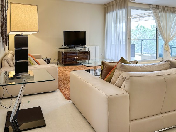 Spacious 4-Bedroom Penthouse with Stunning Views in Sol de Mallorca