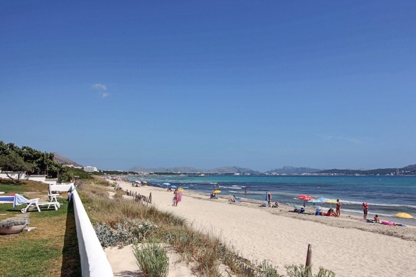 Seafront penthouse in Playa de Muro