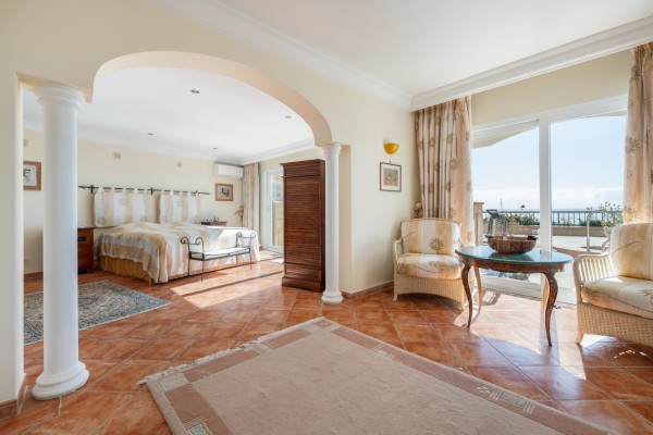 Exclusive Seafront Apartment with Private Pool in Portals Nous