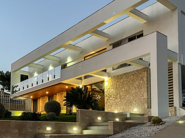 Villa moderna en venta en Cala Vinyes