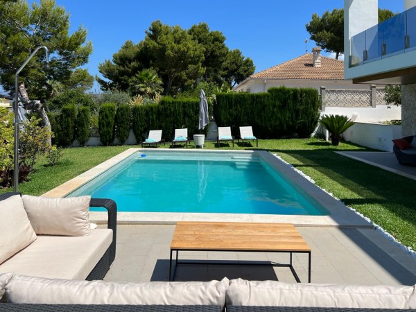 Villa moderna en venta en Cala Vinyes