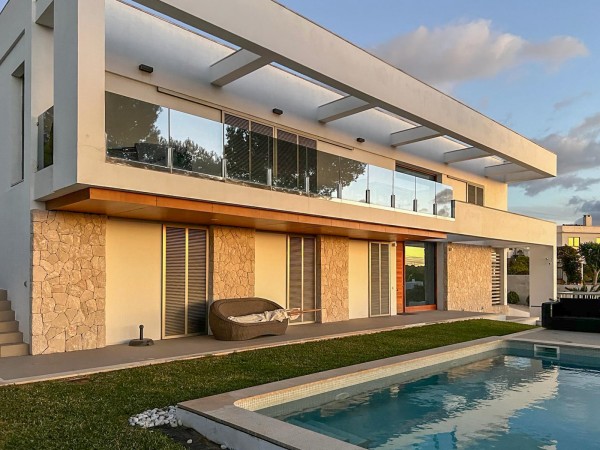 Villa moderna en venta en Cala Vinyes