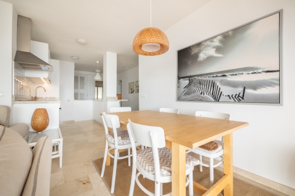 Flat with unique views on the seafront in Illetas