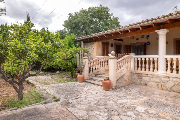 4 bedroom house for sale in Looseta
