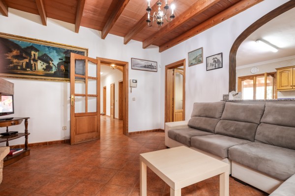 4 bedroom house for sale in Looseta