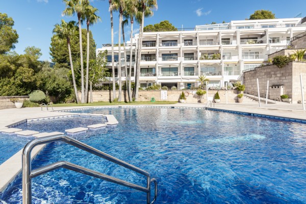 Piso reformado en venta en Portals Nous