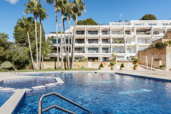Piso reformado en venta en Portals Nous
