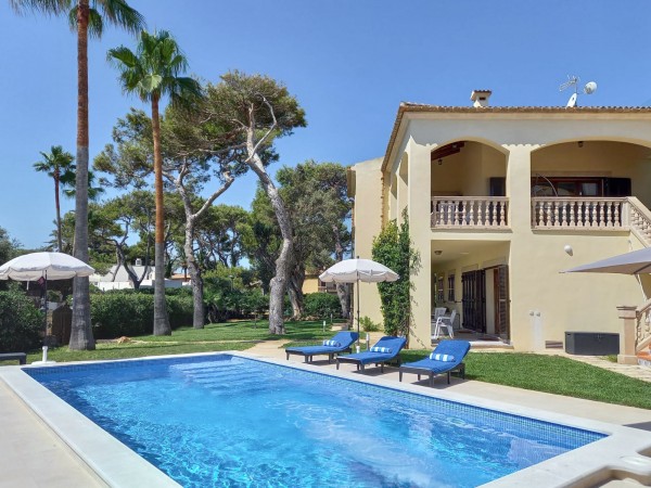 Villa de lujo con ETV en Playa de Muro