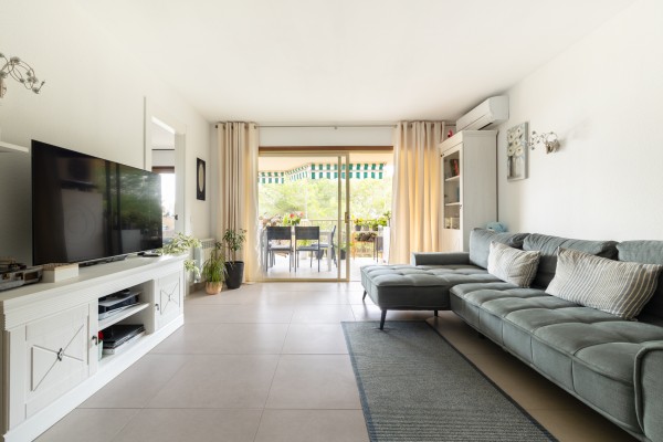 Mediterranes Wohnen in erster Meereslinie – Cala Vinyes