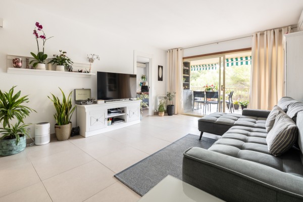 Mediterranes Wohnen in erster Meereslinie – Cala Vinyes