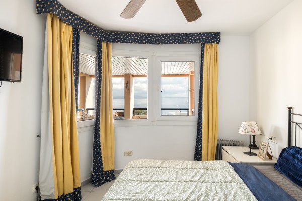 Apartamento ALTOS con vistas al mar  en la codiciada zona de Illetas