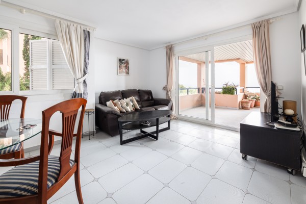 Apartamento ALTOS con vistas al mar  en la codiciada zona de Illetas