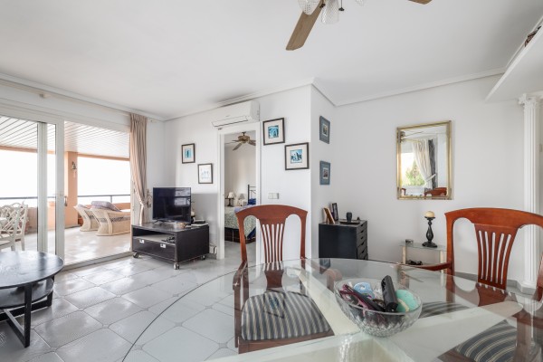 Apartamento ALTOS con vistas al mar  en la codiciada zona de Illetas
